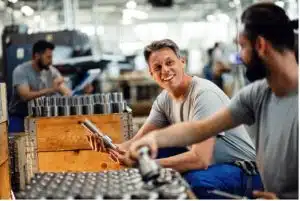 foto de trabalhadores felizes em uma empresa